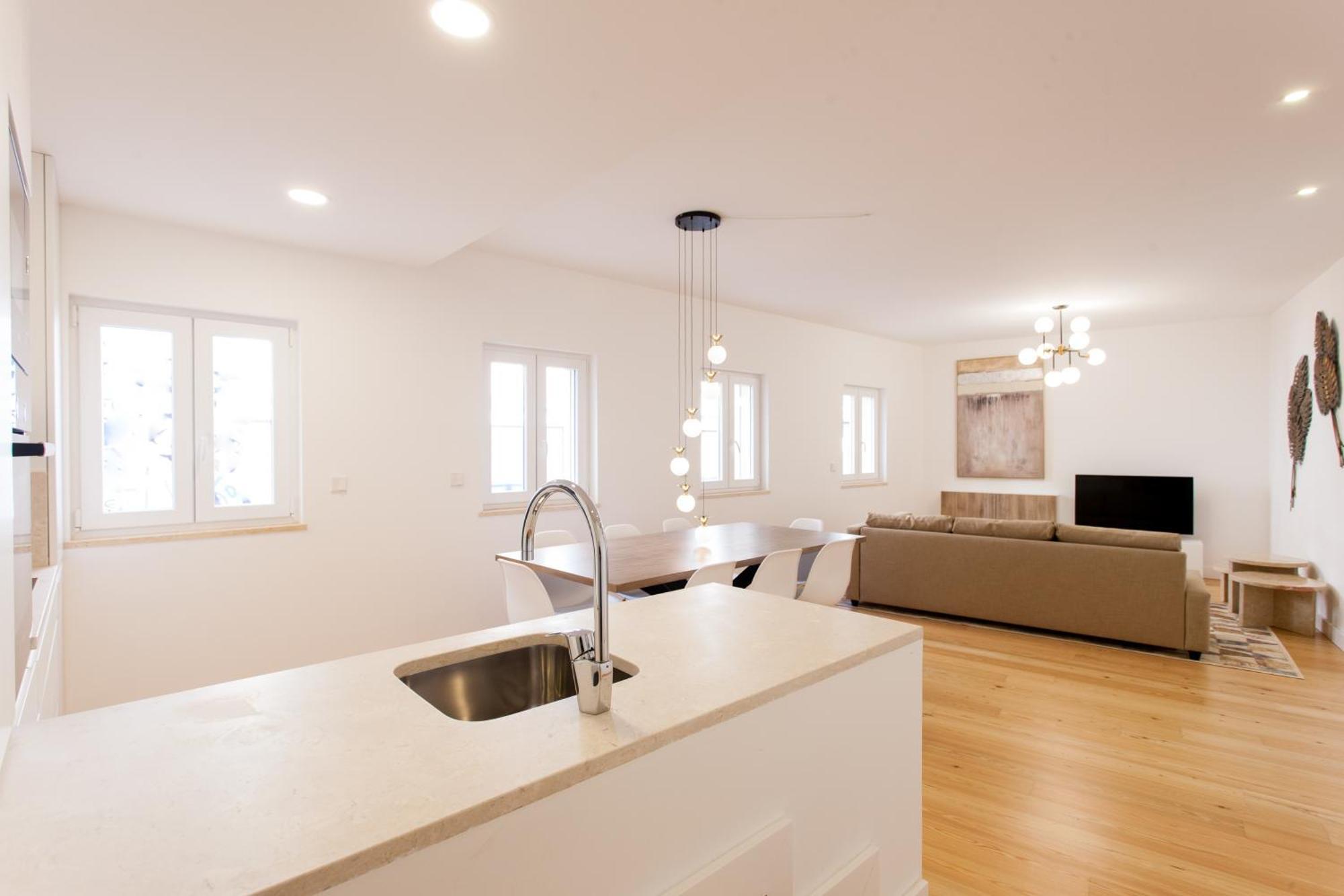 Mouraria Blue Three-Bedroom Apartment W/ Parking - By Lu Holidays Lisboa Ngoại thất bức ảnh